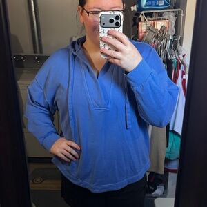 Old Navy Blue Women's V-Neck Sweater